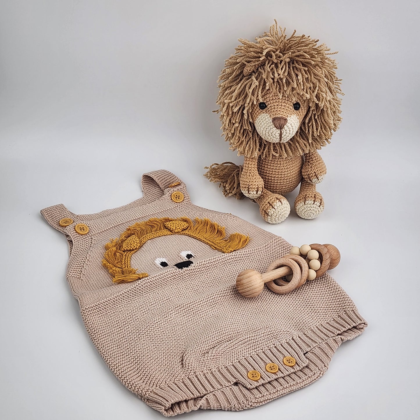 Made to Order -Leo the Lion Baby Gift Box Hamper