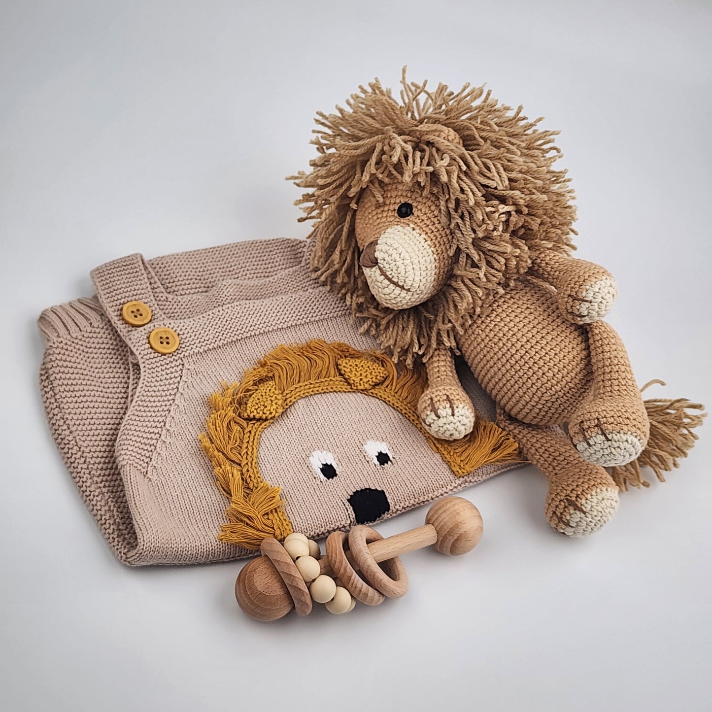 Made to Order -Leo the Lion Baby Gift Box Hamper